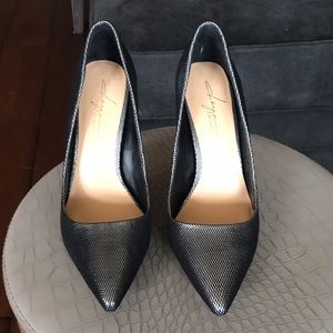 DAYA By ZENDAYA  metallic pump